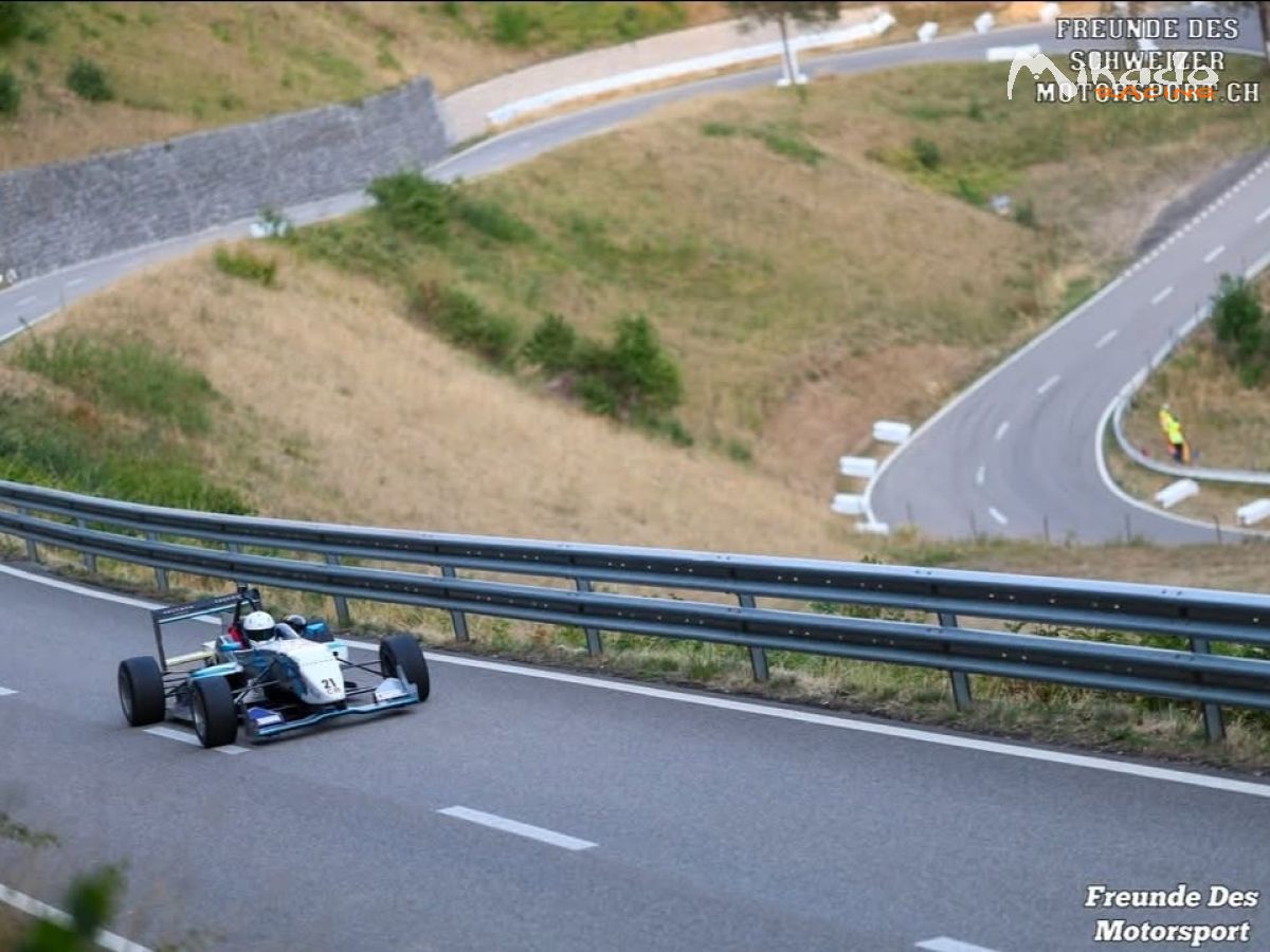 À vendre – Dallara F3 F308 evo F311 – photo 2 sur 5