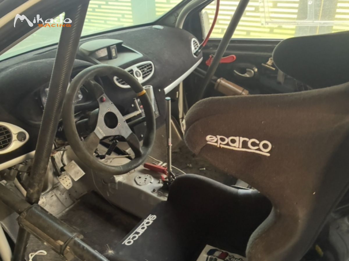 Caisse complète clio3rs – photo 2 sur 4