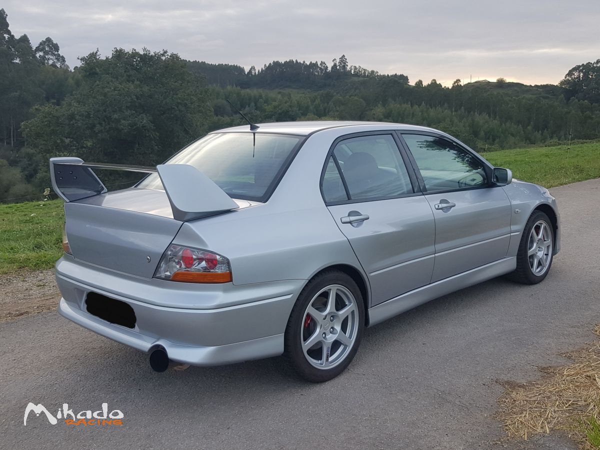 MITSUBISHI LANCER EVOLUTION VIII – photo 2 sur 6