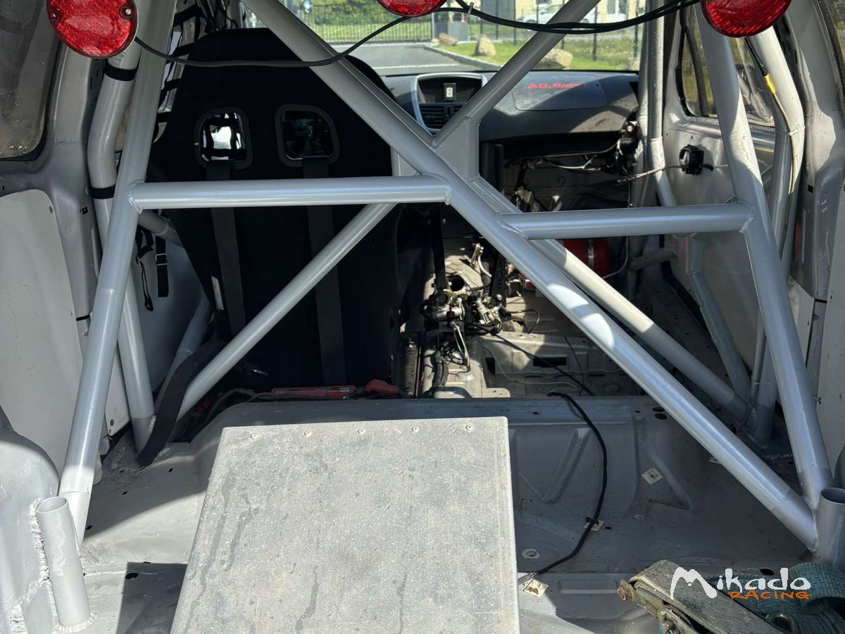 207 F2000 – photo 5 sur 6
