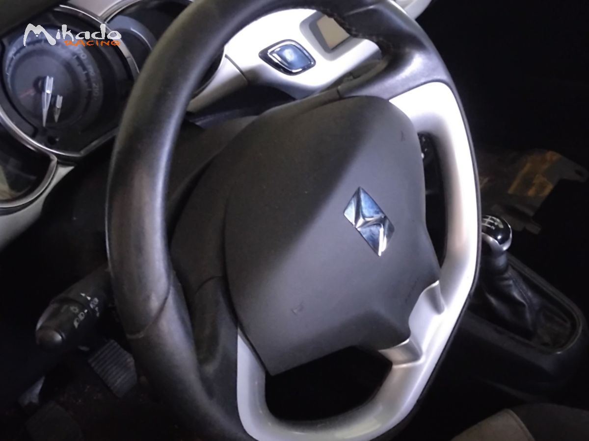 A vendre ds3 essence année 2011 – photo 3 sur 9
