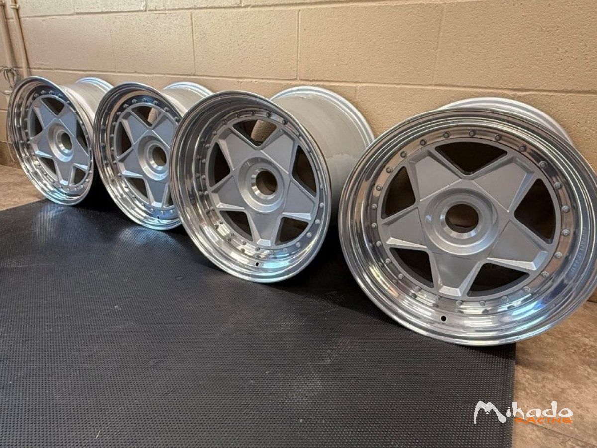 Ferrari F40 Speedline Wheel Set. – photo 1 sur 3