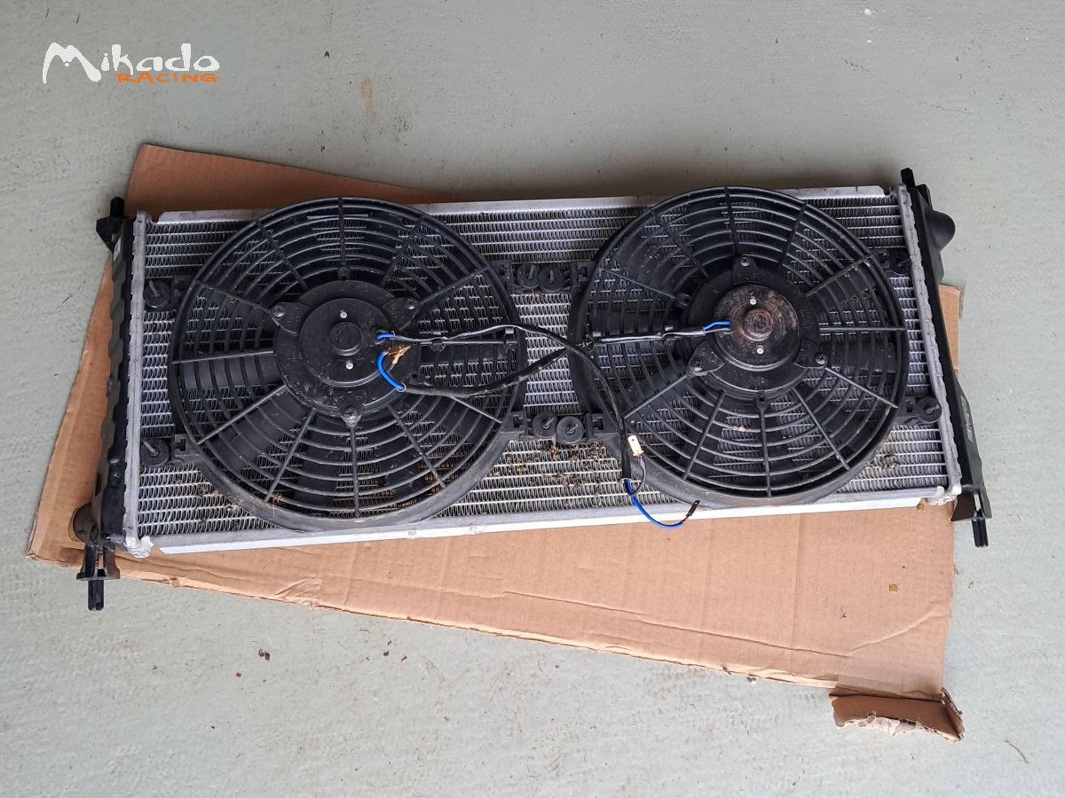 Kit radiateur et ventilateur SPAL – photo 1 sur 2